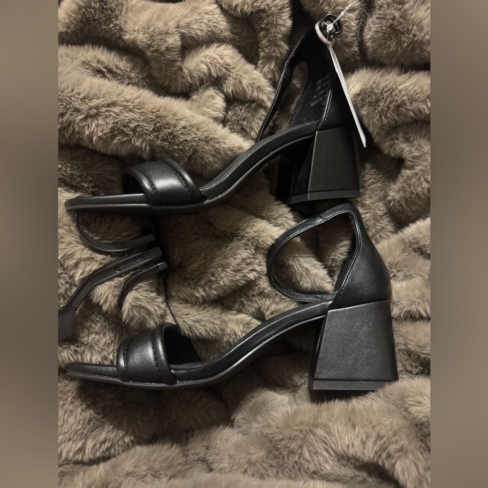 Time and Tru Black Block Heel Sandals